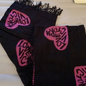 New Victoria Secret Throw Blanket